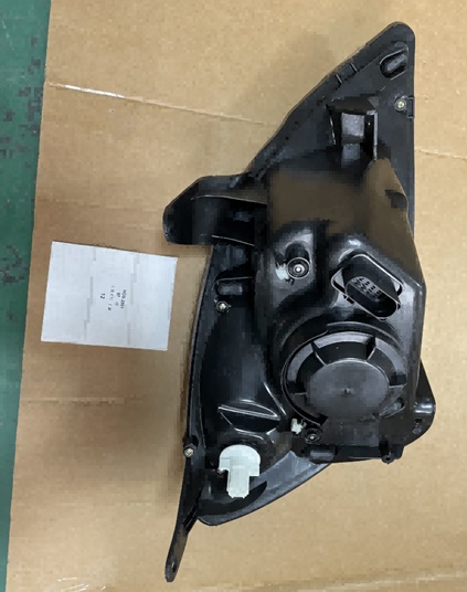 چراغ جلو راست - MVM X33